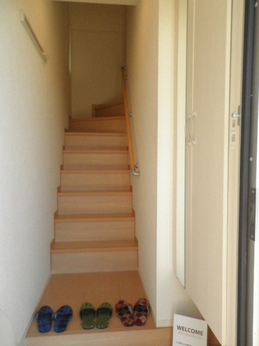 アズールＢ 玄関