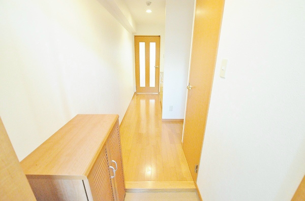 グッドシティ下富野 玄関