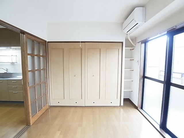 パインツリーコート ベッドルーム