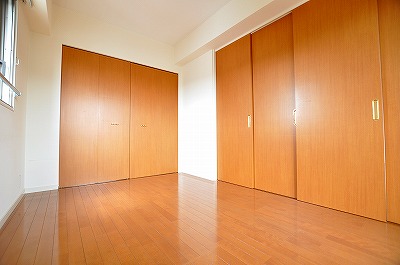 嵐山ツインビル南館 ベッドルーム