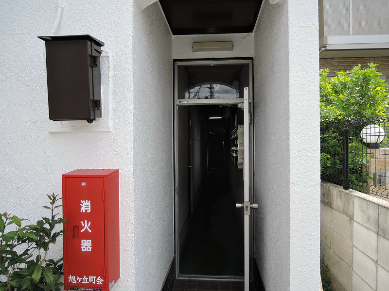 旭ヶ丘コーポ エントランス