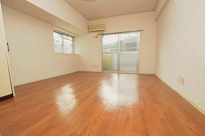 歯大前スカイマンション リビング