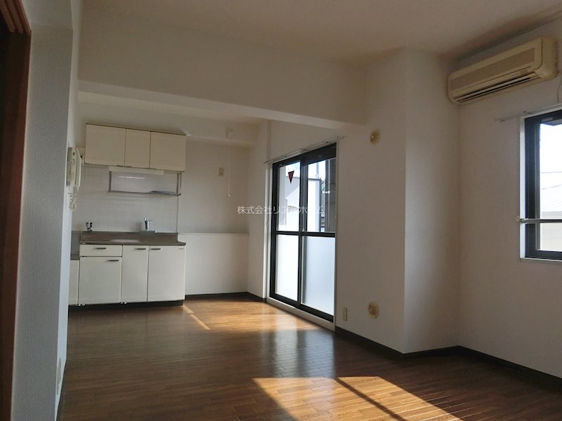 アーバニティー桂 リビング