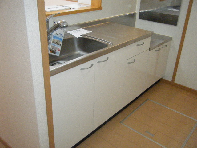 レインボーヒルズⅢ キッチン