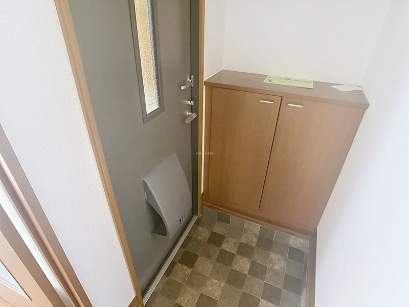 グレース竜洋 玄関