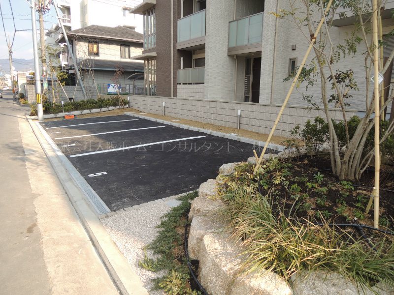 シャーメゾン成法　 駐車場