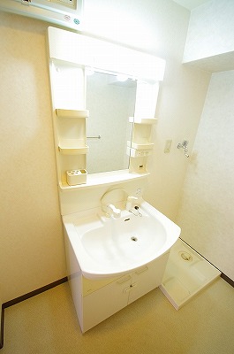 オールセインツ その他4