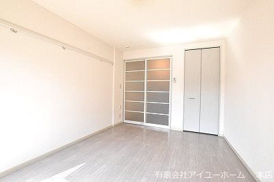 スタディハイツＹＳ　Ｂ棟  リビング