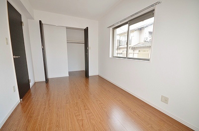 エルティアラ上富野 ベッドルーム