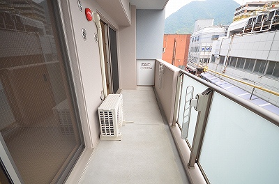 シャーメゾングランドソレイユ門司 ベランダ