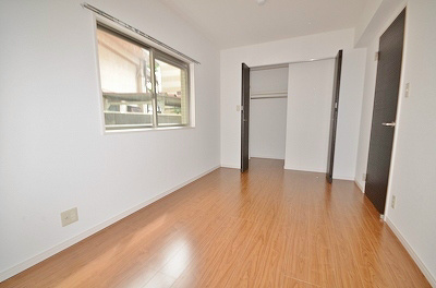 エルティアラ上富野 ベッドルーム