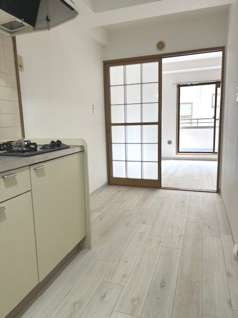 リバーアイン宇田川 玄関