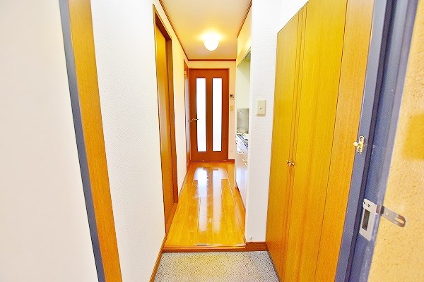 エルマーノ下到津 玄関