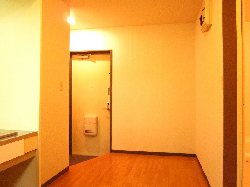 オーシャンヒルズ東山 玄関