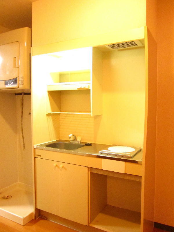 オーシャンヒルズ東山 キッチン