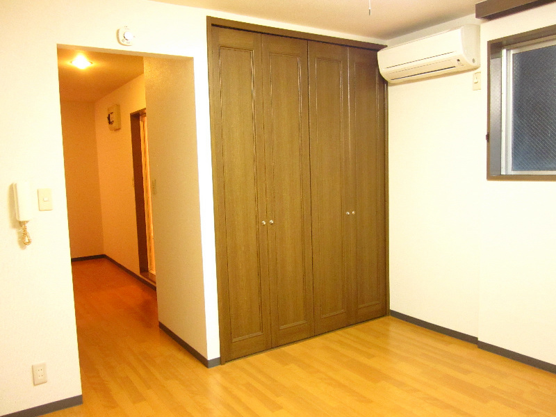 オーシャンヒルズ東山 ベッドルーム