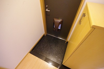 エクレセンス長野 玄関