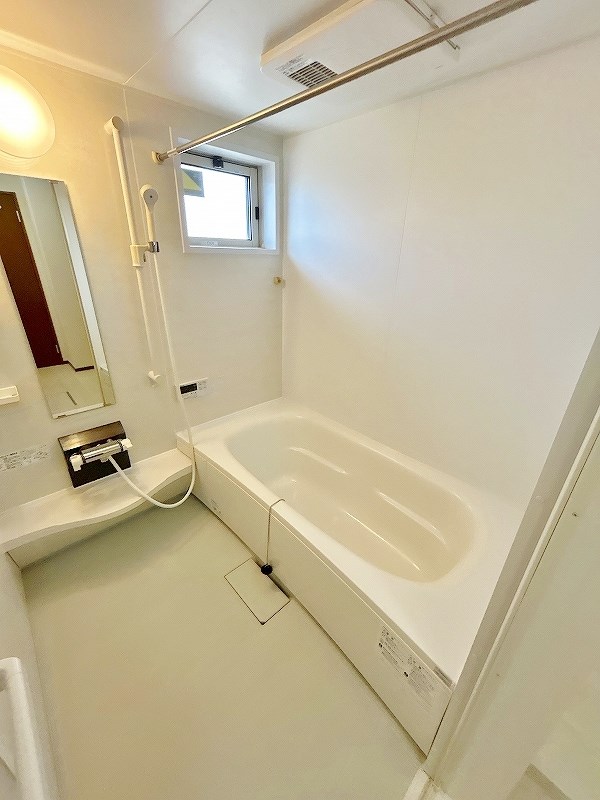 メゾンラフィーネＢ棟  風呂画像