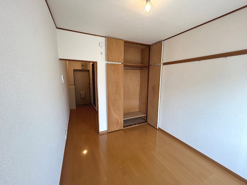 ルミナス本中山 ベッドルーム