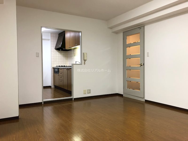 エクラ桂駅前 リビング