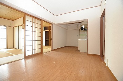 第３泰平ビル リビング