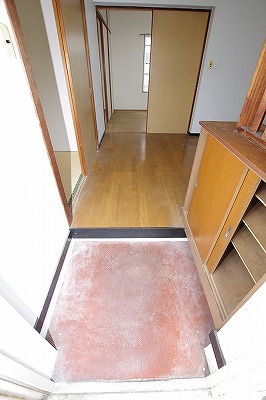 コーポラス荒井 玄関