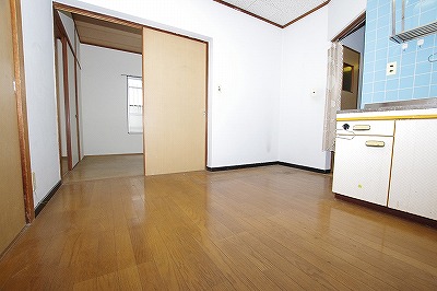 コーポラス荒井 リビング