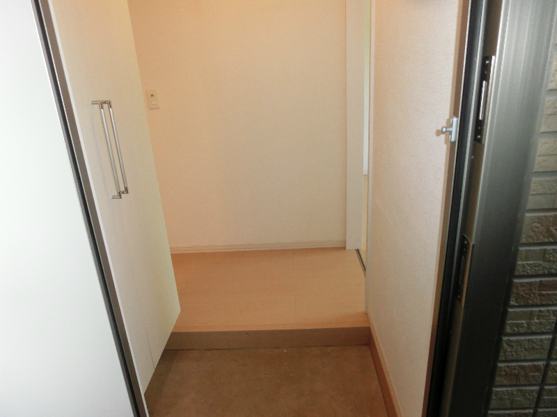 ストラーダ 玄関