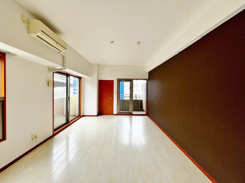 アヴィニールグランデ金田 リビング