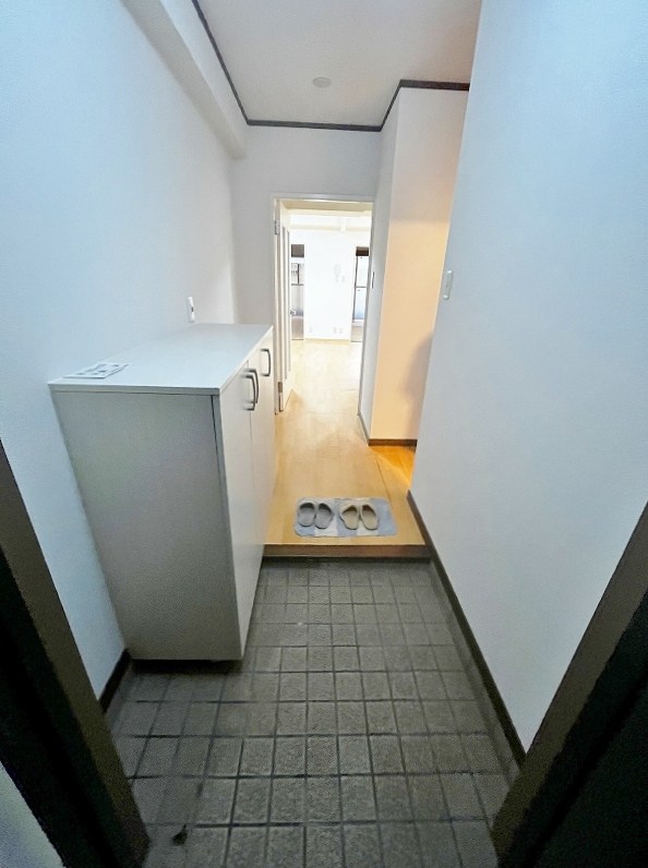 ＫＮビル古船場  玄関