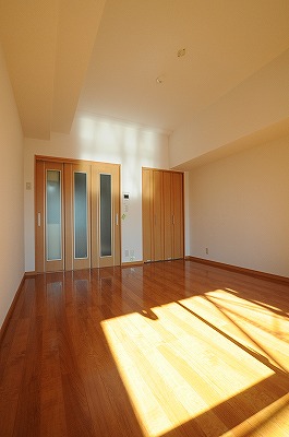 サンシャイン十番館.曽根 ベッドルーム