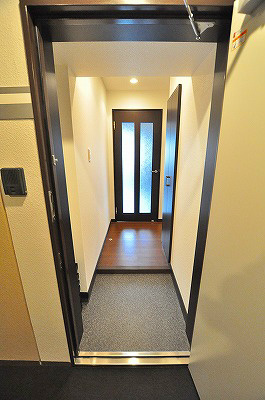 フェリシエ三萩野 玄関