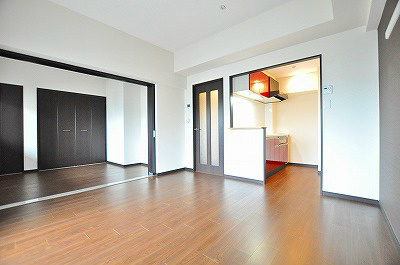 フェリシエ三萩野 リビング