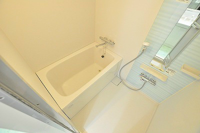 フェリシエ三萩野 風呂画像