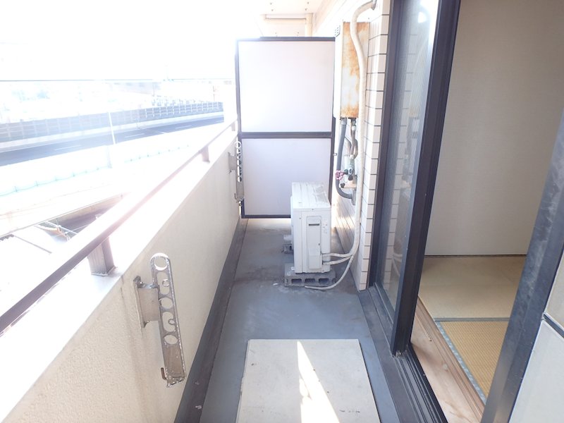 ロータリーライフ石川町 ベランダ