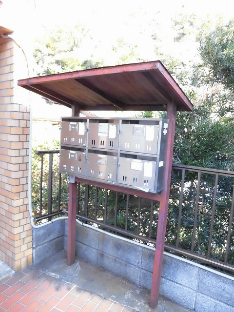 コスモハイツ北白川 エントランス
