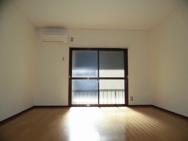 コスモハイツ北白川 リビング