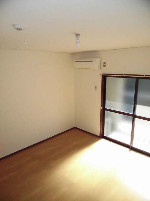 コスモハイツ北白川 ベッドルーム