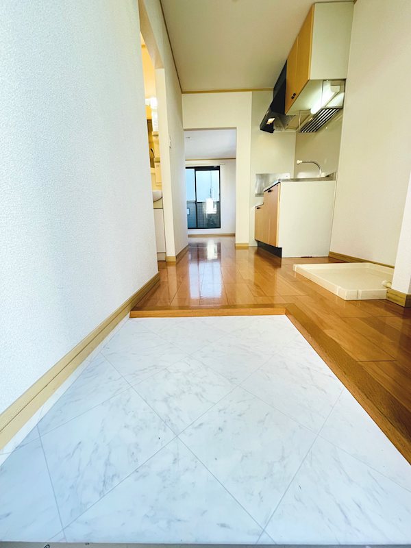 ファミールABE 玄関