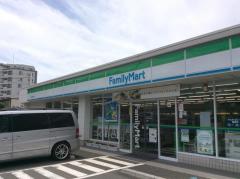 MAISON TSUTSUI コンビニ