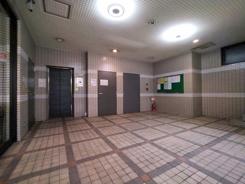 ライオンズマンション三萩野駅前 エントランス