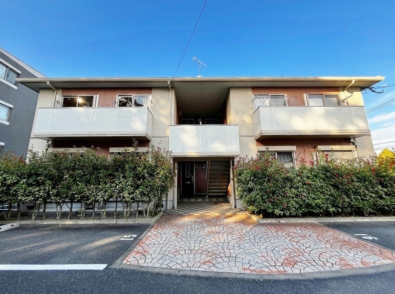 リンデンバーム　Ｂ棟  201号室 外観