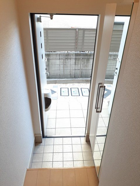 プラシード　カーサⅠ 玄関