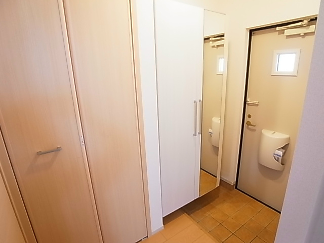 パークアヴェニュー2番館 玄関