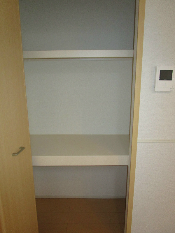 サンシャイン久世 収納