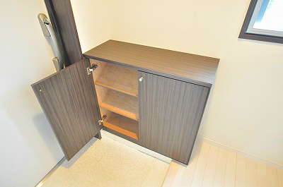 LE GRAND BLEU QUATRE（グランブルーキャトル） 玄関