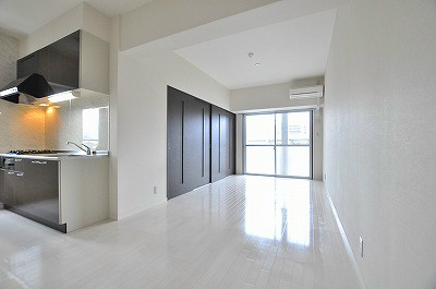 LE GRAND BLEU QUATRE（グランブルーキャトル） リビング