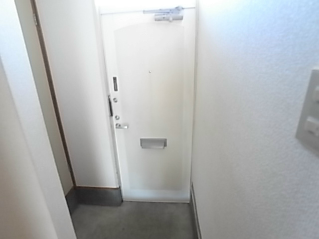 テラス・アゼリアＡ棟 玄関