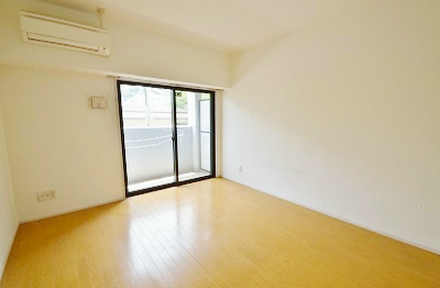 ガーディアンズパレス小倉 リビング