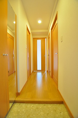 グランヒルズ下曽根 玄関